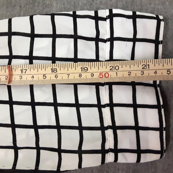 Worthington Woman's Blouse Size LARGE Pullover High/Low Long Sleeve Black/White - Picture 5 of 7